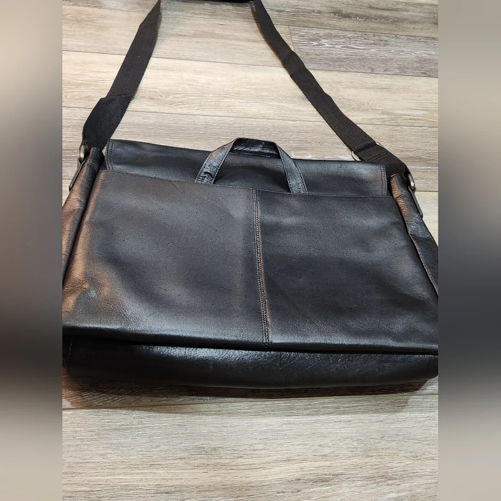 Kenneth Cole Pebbled Black Leather Laptop Messenger Bag